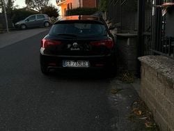 Nero Usata 2013 Alfa Romeo Giulietta Due volumi | 7000 € (Cara)