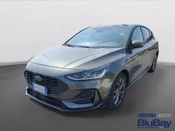 Magnetic grey Usata 2022 Ford Focus ST-Line X Tre volumi | 19.200 € (Buon prezzo)