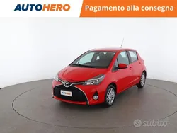 Rosso Usata 2014 Toyota Yaris Style Tre volumi | 9599 € (Buon prezzo)