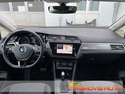 Argento Usata 2020 VW Touran Comfortline Monovolume | 30.300 € (Molto cara)