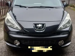 Usata 2009 Peugeot 207 Tre volumi | 4900 € (Buon prezzo)