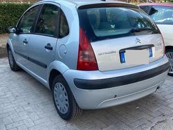 Grigio Usata 2006 Citroën C3 Due volumi | 2200 € (Buon prezzo)