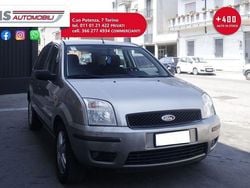 Grigio Usata 2004 Ford Fusion Due volumi | 1490 € (Buon prezzo)