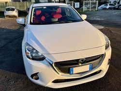 Bianco Usata 2015 Mazda 2 Evolve Tre volumi | 8200 € (Buon prezzo)