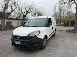 Bianco Usata 2022 Fiat Doblò Lounge Monovolume | 16.500 € (Buon prezzo)