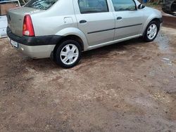 Usata 2006 Dacia Logan Ambiance Tre volumi | 2490 €