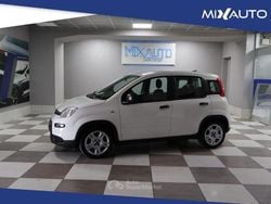 Bianco Usata 2024 Fiat Panda Tre volumi | 11.900 € (Buon prezzo)