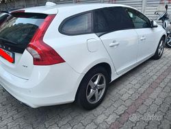 Bianco Usata 2017 Volvo V60 Summum Station wagon | 12.000 € (Cara)