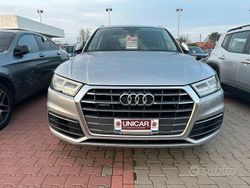 Nessuno(met.) Usata 2019 Audi Q5 Business SUV | 31.990 € (Cara)