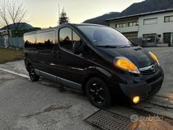 Nero Usata 2014 Renault Trafic Monovolume | 14.800 € (Buon prezzo)