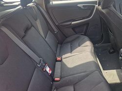 Bianco Usata 2016 Volvo XC60 Business Edition SUV | 13.500 € (Buon prezzo)