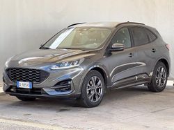 Grigio Usata 2022 Ford Kuga ST-Line SUV | 21.320 € (Buon prezzo)