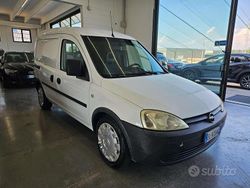 Bianco Usata 2012 Opel Combo Club Monovolume | 3500 €
