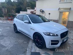 Usata 2017 Jaguar F-Pace SUV | 19.900 €