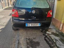 Usata 2002 VW Polo Tre volumi | 900 € (Ottimo prezzo)