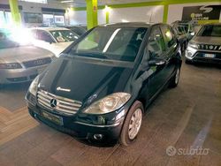 Nero Usata 2008 Mercedes A150 Elegance Tre volumi | 3900 € (Buon prezzo)
