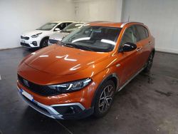 Arancione Usata 2021 Fiat Tipo Cross Tre volumi | 16.900 € (Molto cara)