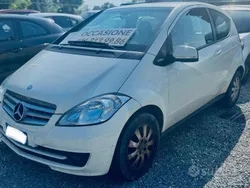 Bianco Usata 2010 Mercedes A150 Tre volumi | 1990 € (Super prezzo)