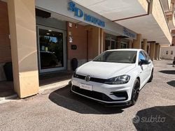 Bianco Usata 2018 VW Golf VII Sportline Tre volumi | 20.500 € (Buon prezzo)