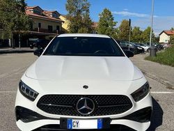 Usata 2023 Mercedes A200 AMG Line Premium Plus Tre volumi | 33.900 € (Buon prezzo)