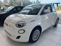 Bianco Nuova 2025 Fiat 500e La Prima Tre volumi | 24.700 €