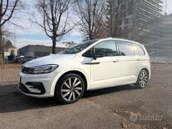Bianco Usata 2024 VW Touran Executive Monovolume | 36.990 € (Molto cara)