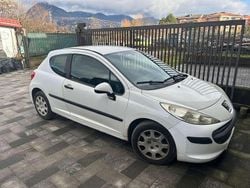 Bianco Usata 2008 Peugeot 207 Tre volumi | 2200 € (Ottimo prezzo)