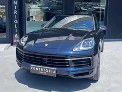 Blu/azzurro Usata 2021 Porsche Cayenne SUV | 73.900 € (Buon prezzo)