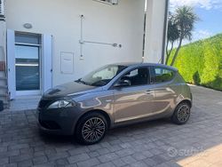 Grigio Usata 2018 Lancia Ypsilon Due volumi | 8200 € (Buon prezzo)