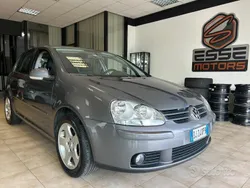 Grigio Usata 2007 VW Golf V Tre volumi | 3999 € (Buon prezzo)
