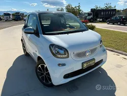 Bianco Usata 2015 Smart ForTwo Coupé Edition #1 Due volumi | 9499 € (Buon prezzo)