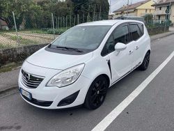 Usata 2011 Opel Meriva Cosmo Monovolume | 5000 € (Buon prezzo)