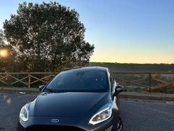 Grigio Usata 2019 Ford Fiesta ST-Line Due volumi | 13.000 €