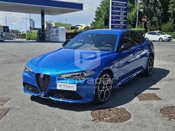 Blu Usata 2022 Alfa Romeo Giulia Veloce Tre volumi | 35.000 € (Super prezzo)