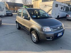 Other Usata 2011 Fiat Panda 4x4 Climbing Due volumi | 4900 € (Buon prezzo)