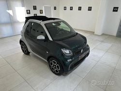 Grigio Usata 2019 Smart ForTwo Cabrio Passion Cabrio | 12.999 € (Ottimo prezzo)
