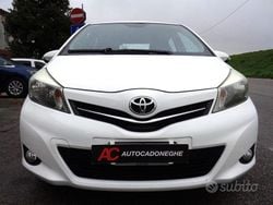 Bianco Usata 2014 Toyota Yaris Tre volumi | 6950 € (Super prezzo)