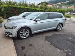 Grigio Usata 2021 VW Passat Tre volumi | 19.900 € (Buon prezzo)
