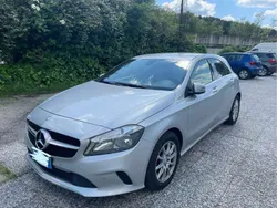 Grigio Usata 2016 Mercedes 180 Tre volumi | 15.500 € (Buon prezzo)