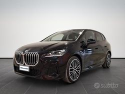 Black sapphire met. Usata 2024 BMW 218 Active Tourer M Sport Monovolume | 32.280 € (Buon prezzo)