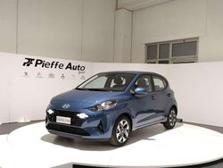 Vibrant blue Nuova 2025 Hyundai i10 Due volumi | 16.500 €