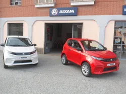 Bianco Nuova 2024 Aixam City Tre volumi | 13.499 € (Buon prezzo)