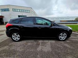 Nero Usata 2017 Ford Focus Titanium Tre volumi | 7800 € (Buon prezzo)