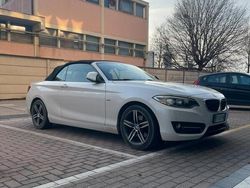 Bianco Usata 2016 BMW 220 Sport Line Cabrio | 12.000 € (Buon prezzo)