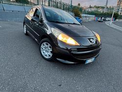 Nero Usata 2008 Peugeot 207 Tre volumi | 2450 € (Buon prezzo)