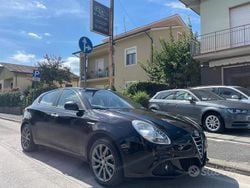 Marrone Usata 2013 Alfa Romeo Giulietta Exclusive Due volumi | 3500 € (Ottimo prezzo)