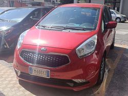 Rosso Usata 2017 Kia Venga Due volumi | 8000 € (Buon prezzo)