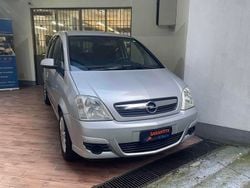 Grigio Usata 2009 Opel Meriva Monovolume | 1770 € (Buon prezzo)