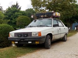 Bianco Usata 1985 Renault R9 Tre volumi | 1500 €