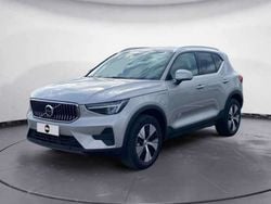 Silver dawn Usata 2024 Volvo XC40 Core SUV | 35.900 € (Molto cara)